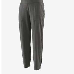 Happy hiker Patagonia joggers